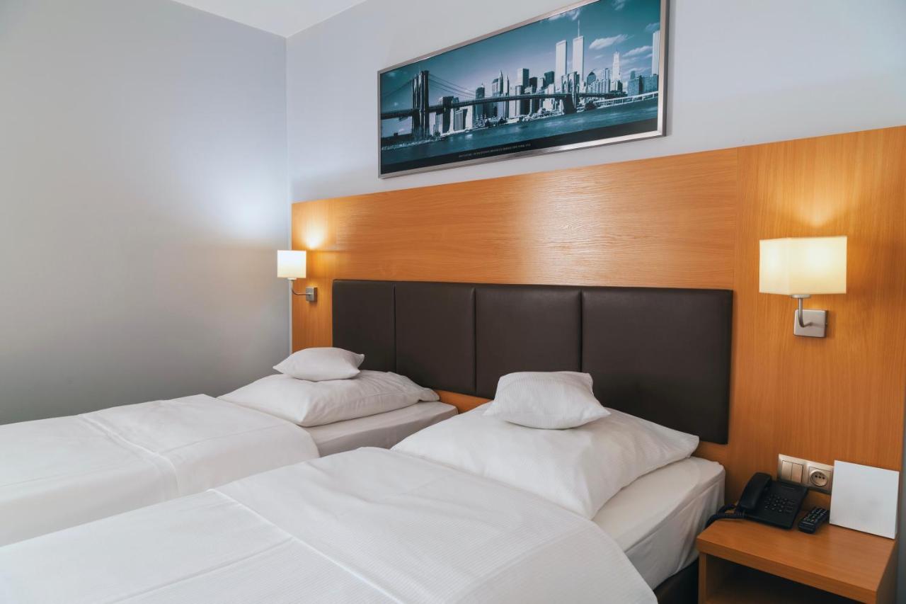 Poleczki Airport Hotell